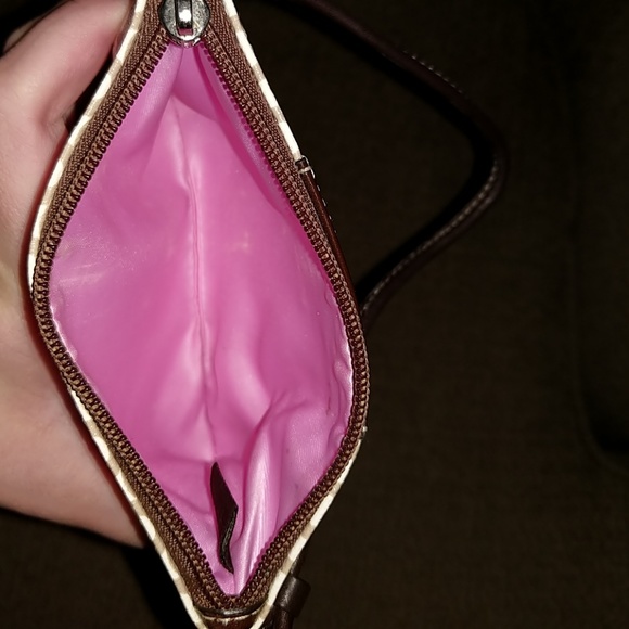 Coach wristlet - Picture 3 of 3